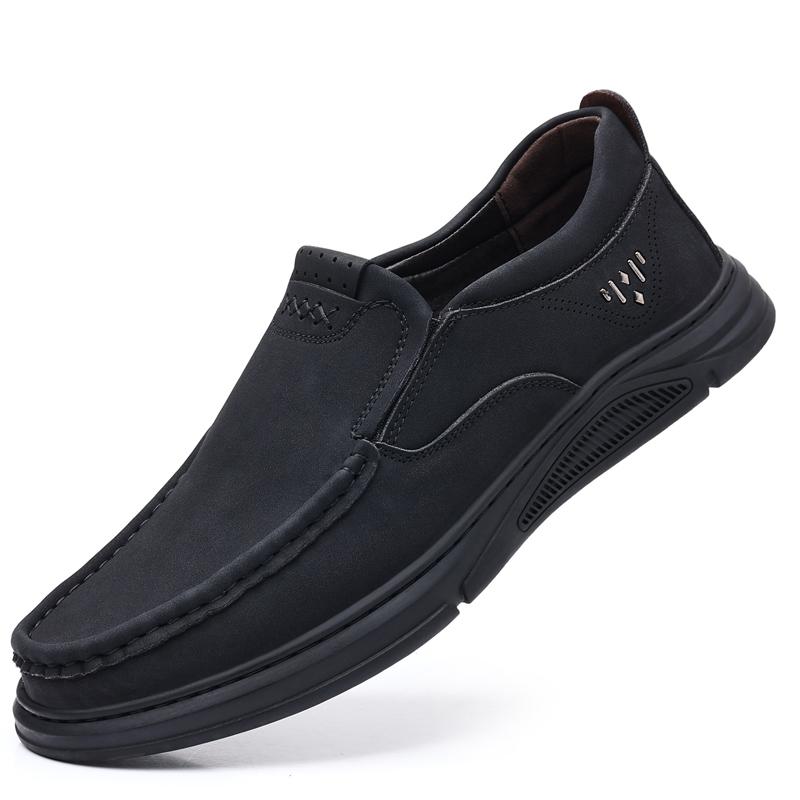

Men Slip-On Casual Leather Shoes Soft-Soled Breathable Shoes JZ-7685 38 чорний