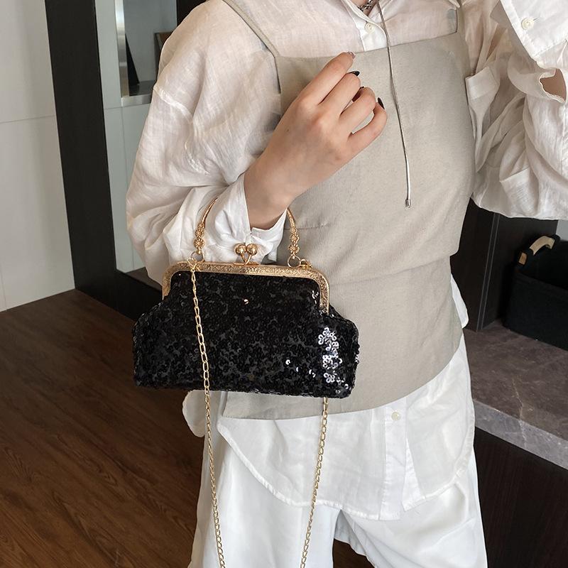 2025 New Dinner Bag Fashion Celebrity Clutch Bag One Shoulder Oblique Span Bag Versatile Sequin Bag Women's Small Handbag