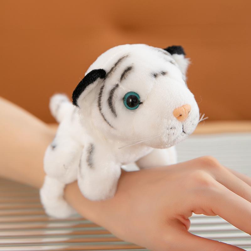 Simuliertes Tier stehend Schulter magnetische Plüschpuppe Tiger Panda Paddelkreis Wasserring Zoo Souvenir Geschenk weiblich