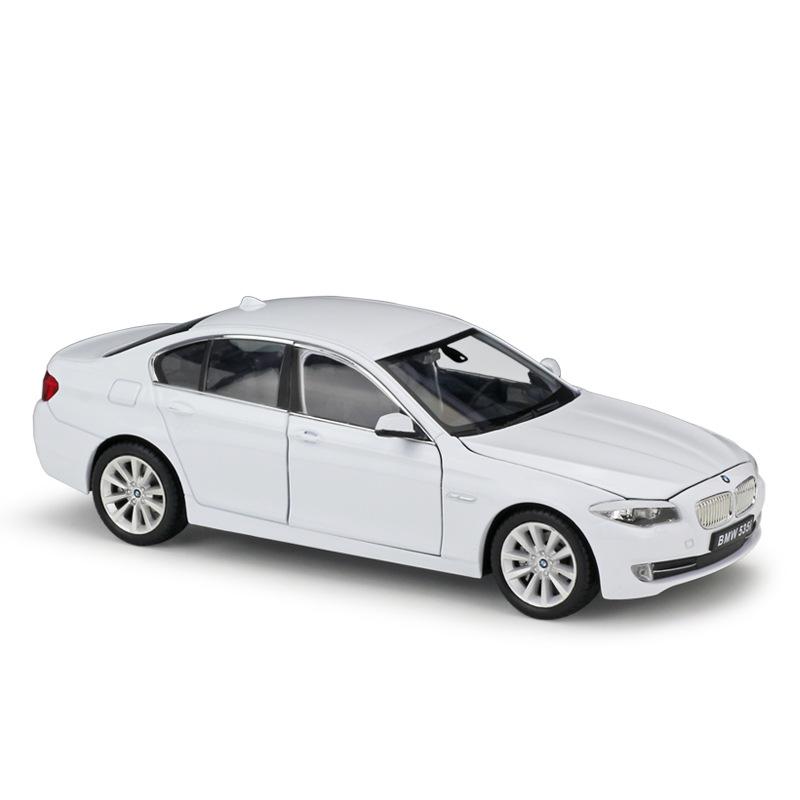 Welly 1/24 BMW 5 Series 535i Alloy Car Model Diecast Metal Toy Vehicles Car Model High Simulation Collection Childrens Toy Gifts
