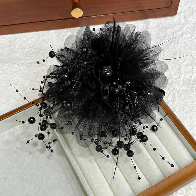 Luxury Black Feather Claw Hair Clip for Women's Updo Hairstyles