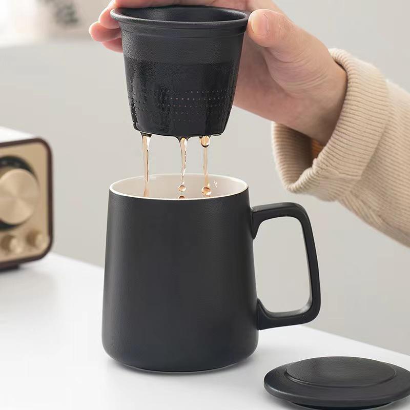 Geometric Ceramic Tea Brewing Cup with Lid and Filter