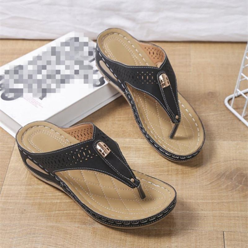 Platform slippers spring and summer new slope heel toe rhinestone hollow fish mouth beach shoes simple women's shoes