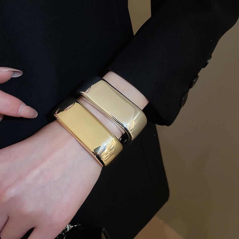 Punk Metal Bracelets For Women Men Geometric Cuff Bangles Personality Exaggerated Hand Jewelry