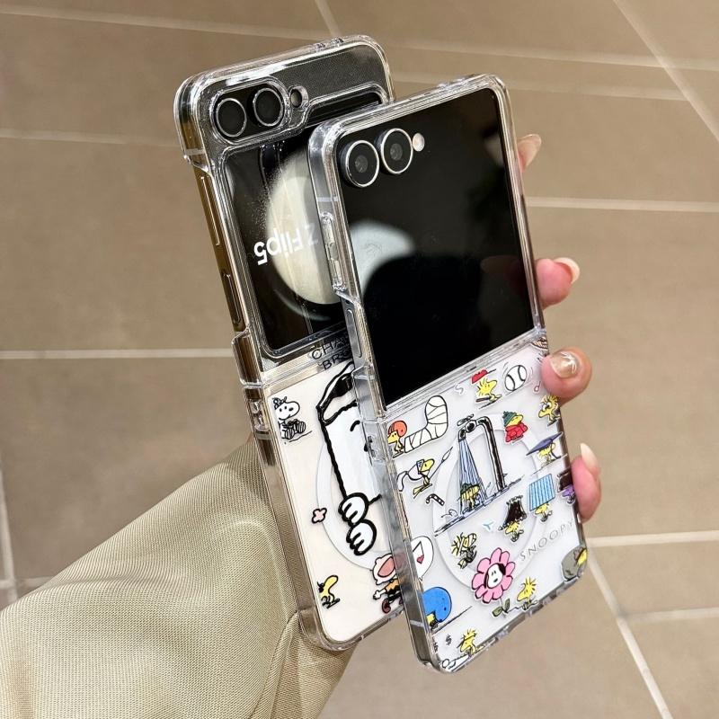 Cartoon Cute Snoopy illustration Folding Magsafe Wireless Charge Case For Samsung ZFlip 3 4 5 6 7 Funny Snoopy Magnetic Cover