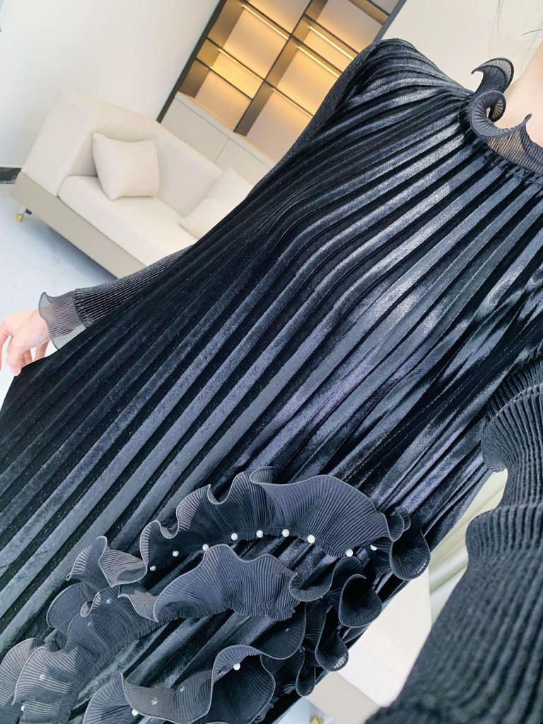 Elegantes Übergrößen-High-End-Samtkleid mit schwerer Perlenstickerei und Stickerei