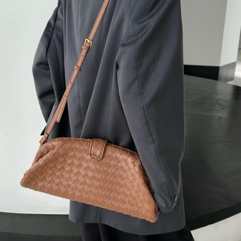 Womens Genuine Leather Cloud Shell Bag Large Capacity Woven Shoulder Clutch Evening