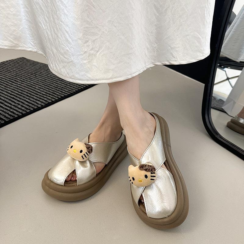 Small Girl Cute Cool Slippers Woman 2025 Summer New Wear Thick Bottom Non-slip Stepping On Shit Feeling Bag Head Drag