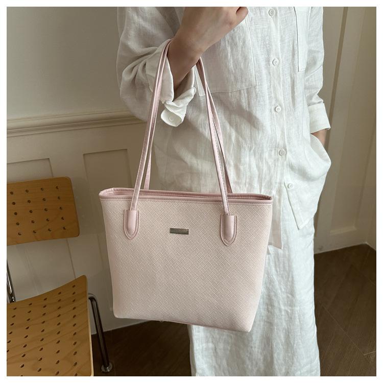 Grote Capaciteit Tas - Retro Enkelvoudige Schoudertas met Modieuze Textuur - Geschikt voor Werk en Pendelen Tote Bag