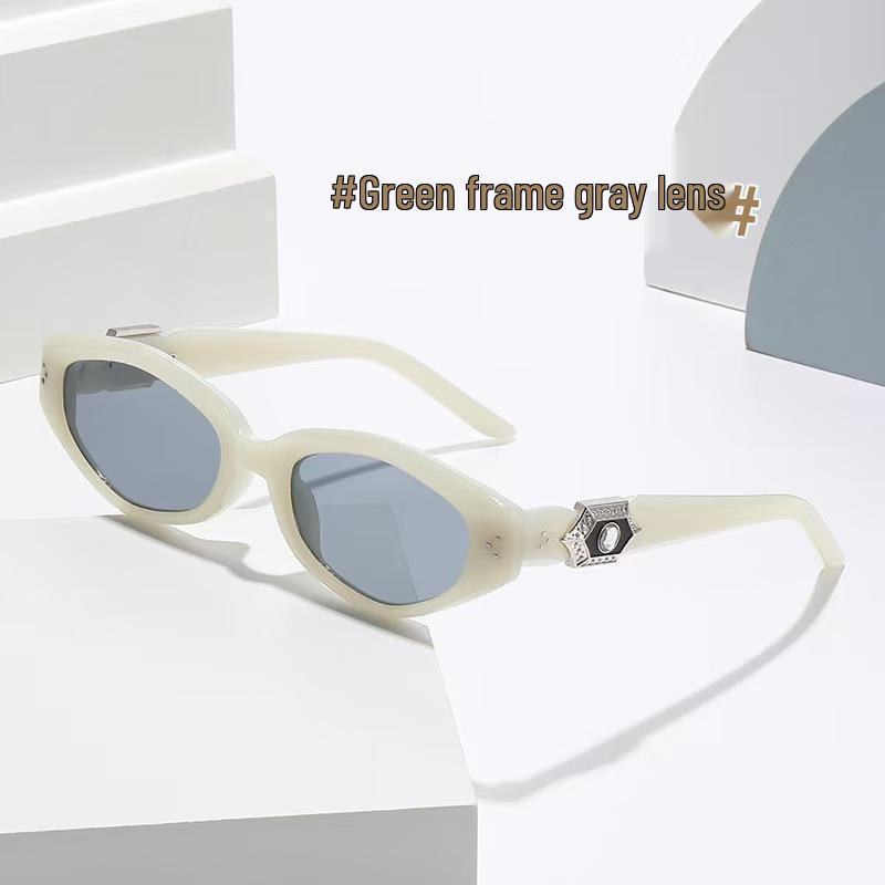 2026 Retro Polygonal Cat Eye Sunglasses for Men & Women - UV Protection, High-End Small Frame