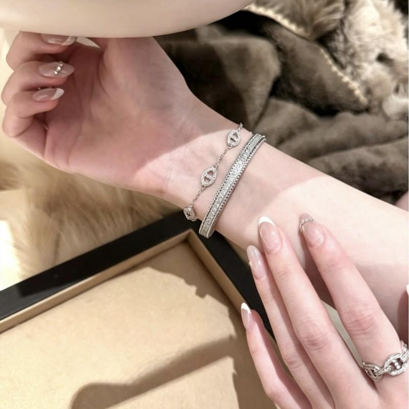 Pig Nose Bracelet 18K Gold Plated Vintage Style Jewelry Women