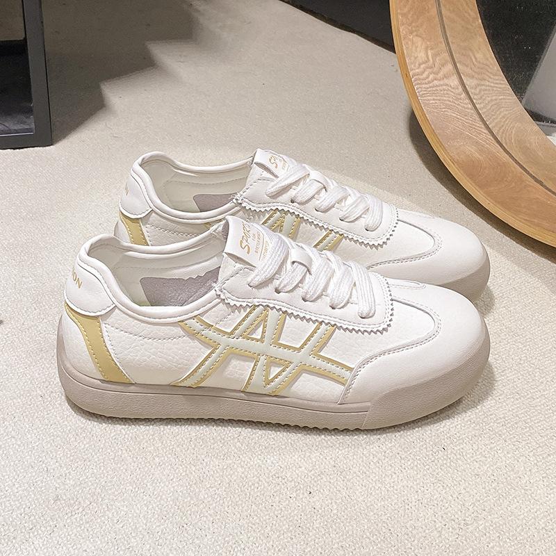 Autumn Shoes Women's 2025 New Popular German Training Shoes Inner Height Increase Outdoor Training Shoes Versatile Student Casual Board Shoes