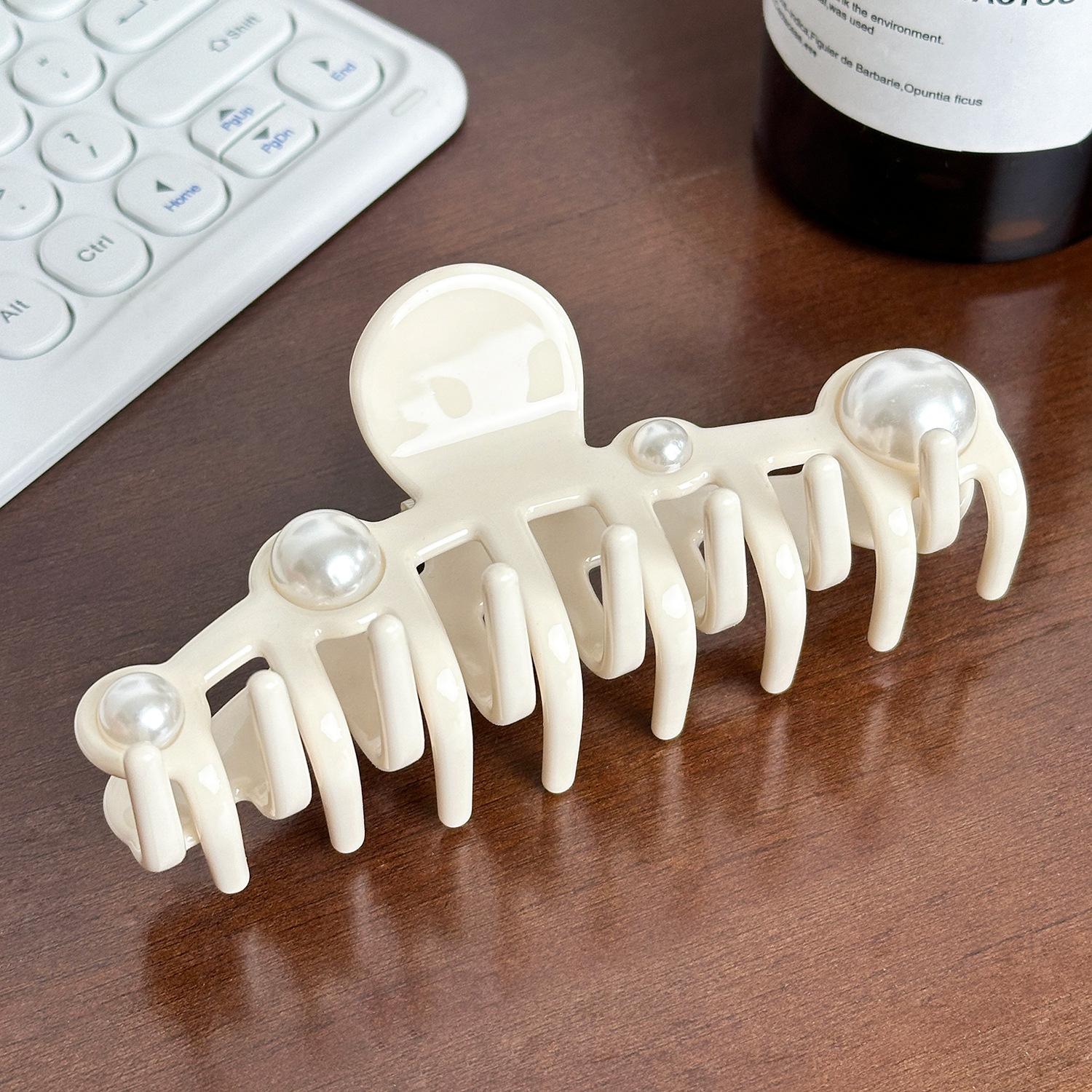 

Fashionable Large Extra Pearl Inlaid Acetate Hair Clip Versatile Claw For Style Effortless Cream12.5cm