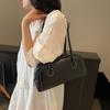 Retro Large-capacity Casual Solid Color Commuting New Fashion Texture Popular Portable Shoulder Armpit Bag