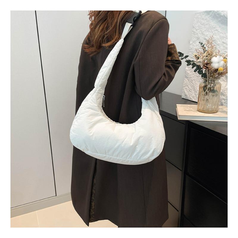 New Nylon Moon Bag, Simple, Lightweight and Large Capacity.
