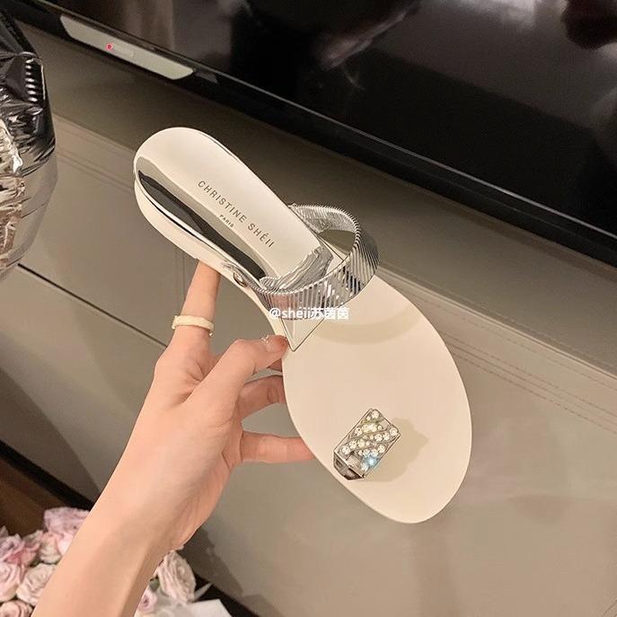 

Spot second hair! Fashion versatile new pigeon egg rhinestone wedge heel cover toe flat bottom slippers women s sandals outside summer wear 40