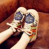 Novos sapatos bordados de primavera e verão, botas curtas de tecido estilo étnico para mulheres, sapatos de linho Hanfu, cabeça grande quadrada de algodão e linho