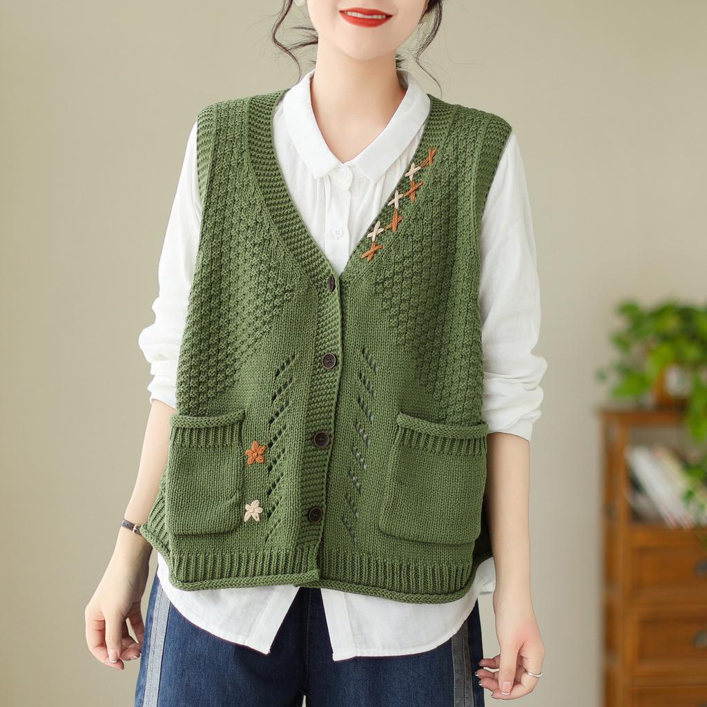 Spring/Summer New Retro Sleeveless Knitted Vest for Women with V-neck Hollow Knitted Cardigan Tank Top