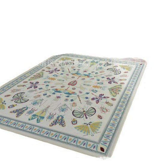 Insect Motif Stain-Resistant Decorative Carpet - Easy To Clean, Light Luxury Bedroom and Living Room Mat