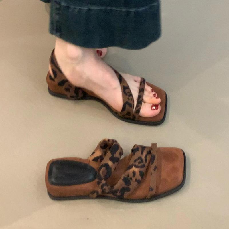 Thick-soled square head retro word with sandals women wear summer with skirts casual two sandals