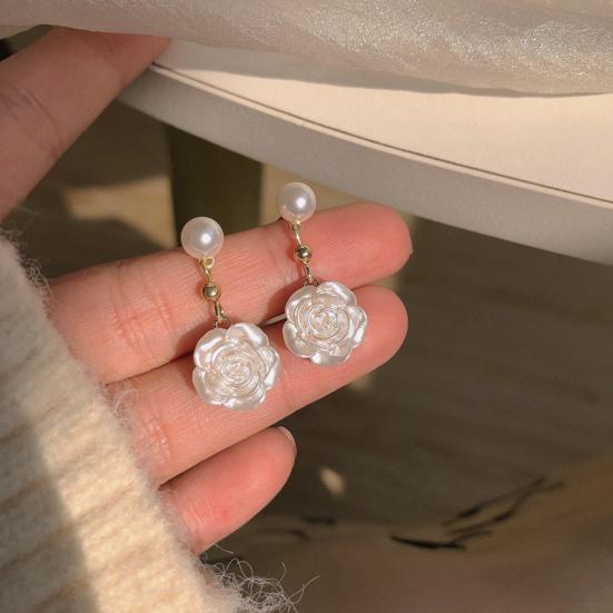 1 Pair Women Earrings Camellia Shape Faux Pearl Design Show Unique Charm Alloy Mini Flower Style Elegant All-Match Drop Earrings for Dating