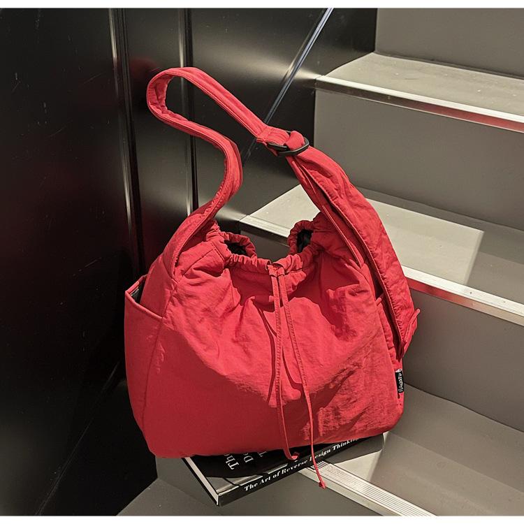 

Весна новая сумка женская сумка на плечо сумка-мессенджер женская повседневная простая холщовая сумка большой вместимости бордовый