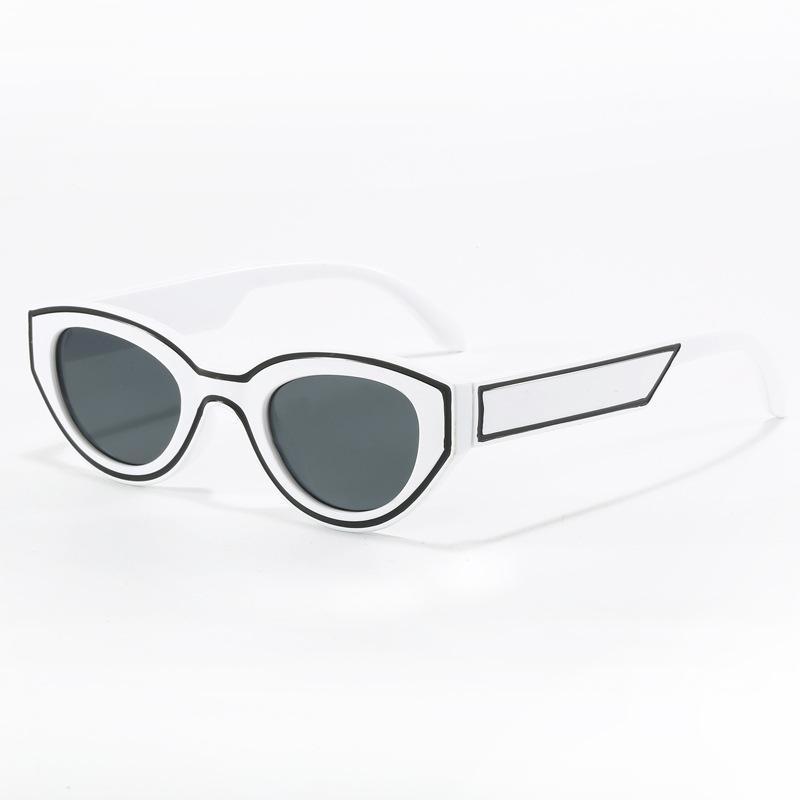 Latest Classic Vintage Gradient Candy Color Sunglasses Cat Eye Trendy Brand Designer Style Travelling Eyewear UV400 Polygon for Women Men Sunglasses