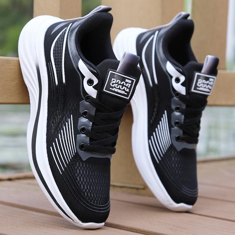 Ultra-lightweight Running Shoes Men's Summer Deodorant Breathable Mesh Shoes Men's Casual Sports Shoes Versatile Student Men's Shoes