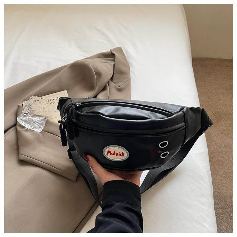 Small bag women's new summer versatile commuter messenger breast bag fashion mobile phone fanny pack