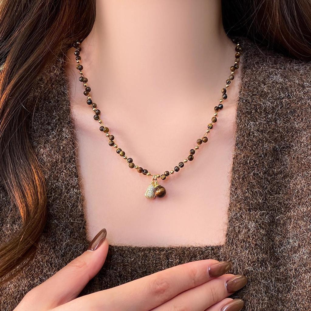 Französische Tigeraugen-Perlenkette mit Erdnuss: Elegante & Exquisite Schlüsselbein-Kette für Damen