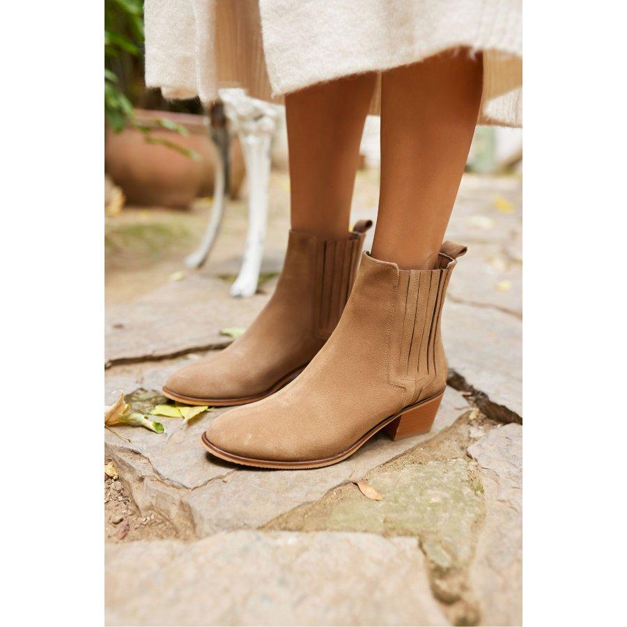 Women's Genuine Leather Low Heeled Casual Boots