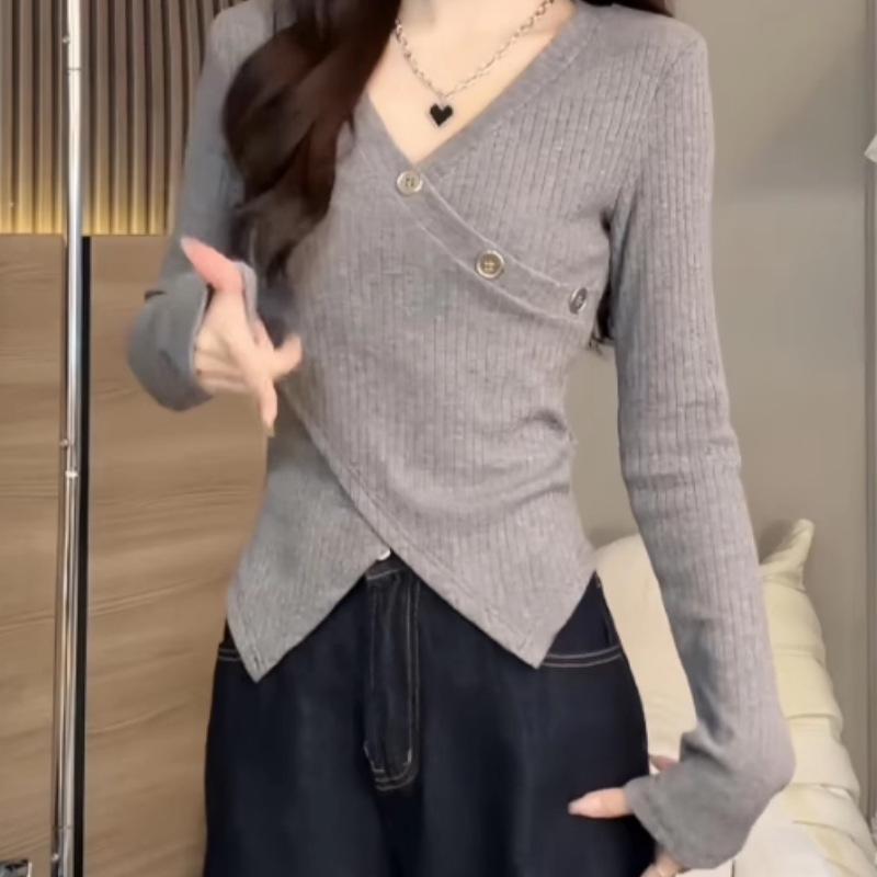 Korean Irregular V-Neck Long-Sleeve T-Shirt for Women, Autumn Petite, Sweet and Slimming Waist-Cinched Base Layer