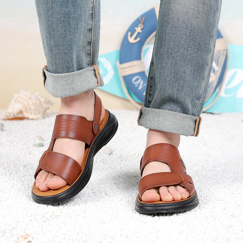 Summer New First-layer Cowhide Men's Casual Beach Shoes Middle-aged and Elderly Leather Slippers Open-toed Dad Sandals 2025