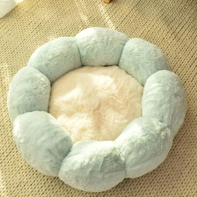 Comfortable Sleep Pet Bed Unique Flower-Shaped for Indoor and Outdoor Use Dog Mat  Dog Beds for Large Dogs