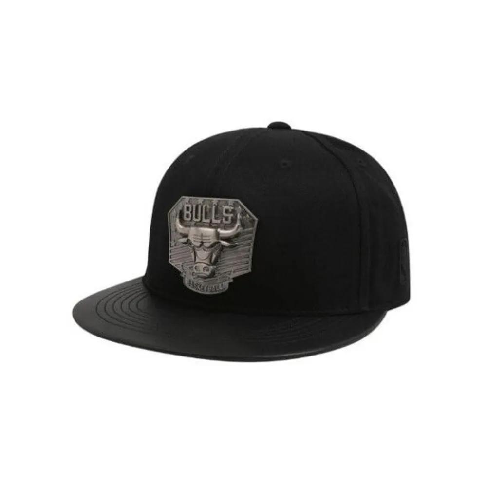 [NBA] M Cap KQC N245AP622P-BK CHI Bulls Big Metal Hard Snapback HYFLAT_H CAP_HF175 FREE