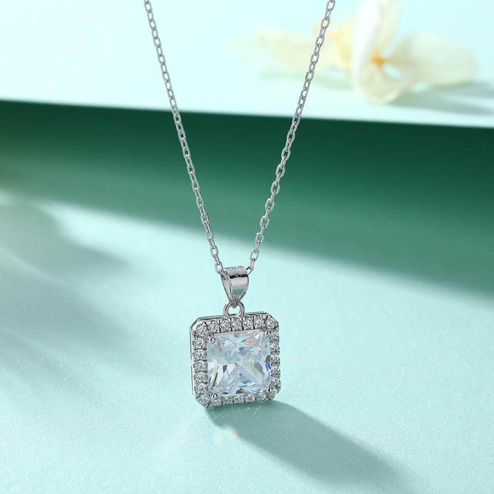 925 sterling silver square pendant, European and American style square diamond zircon necklace, high sense women's collarbone chain ins