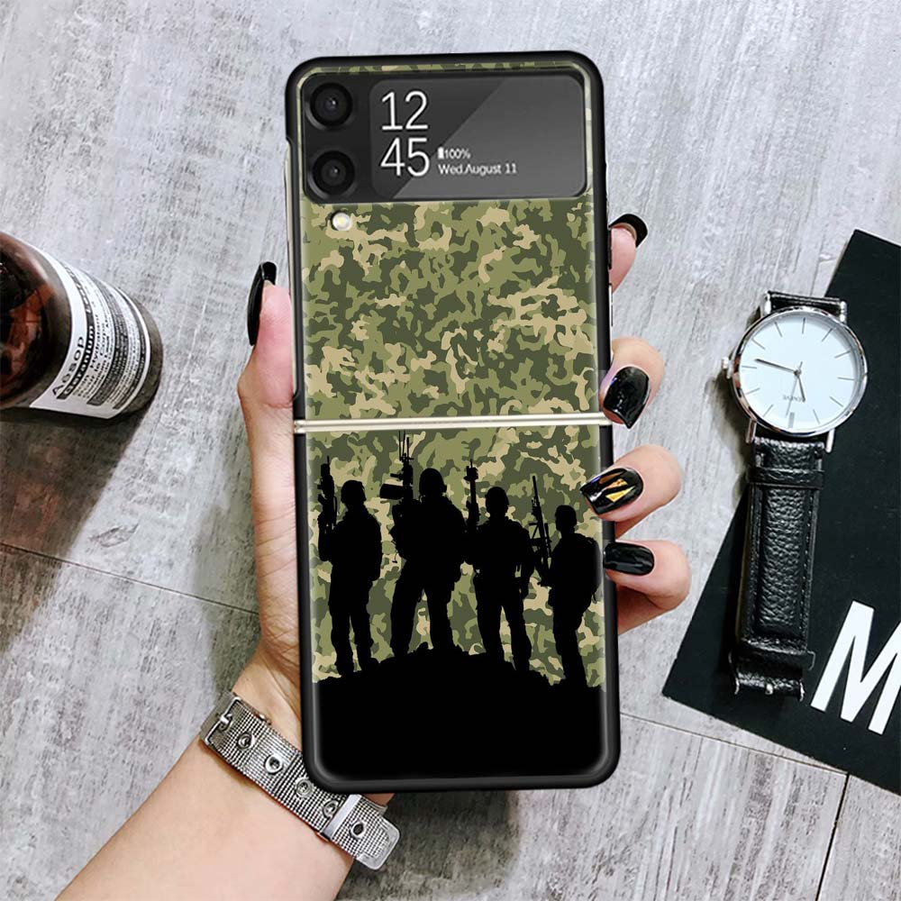 Camouflage Military Cases For Samsung Galaxy Z Flip 4 5 6 7 3 Z Flip7 Flip6 Flip4 Flip5 Flip3 5G Hard Shockproof Fundas Cover Ga