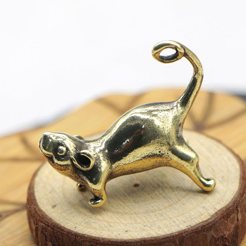 

Брелок для ключей «Мышь с длинным хвостом» из цельной меди — подвеска со знаком зодиака «Год Крысы»