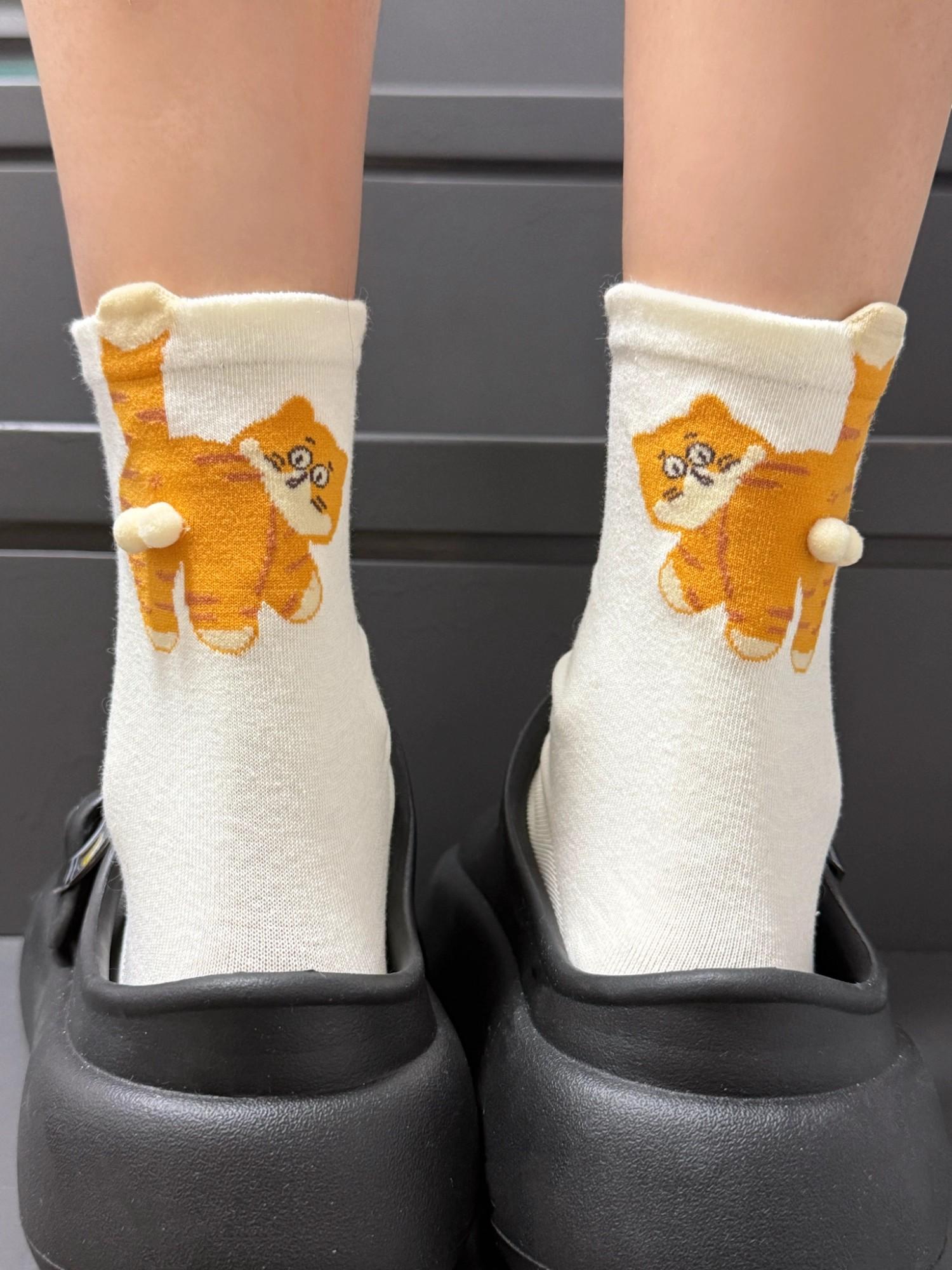 

1/2/3pairs Cartoon Cute 3D Cat Butt Mid-Tube Socks Cotton Soft Socks Funny Cat Egg Floor Sock for Women Girls Couple Gifts One Size