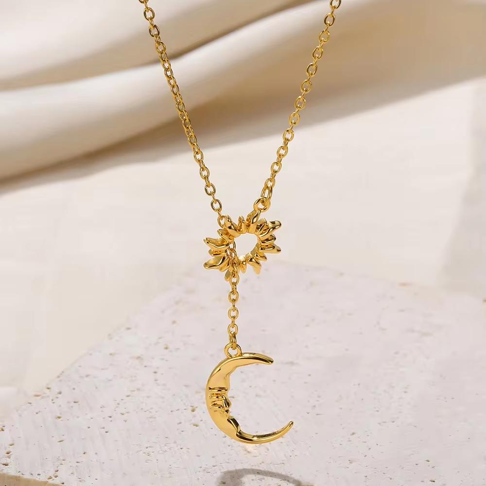 Stainless Steel Geometric Necklace For Women Fashion Sun Sunflower Pendant Clavicle Chain Aesthetic Jewelry Accessories Femme