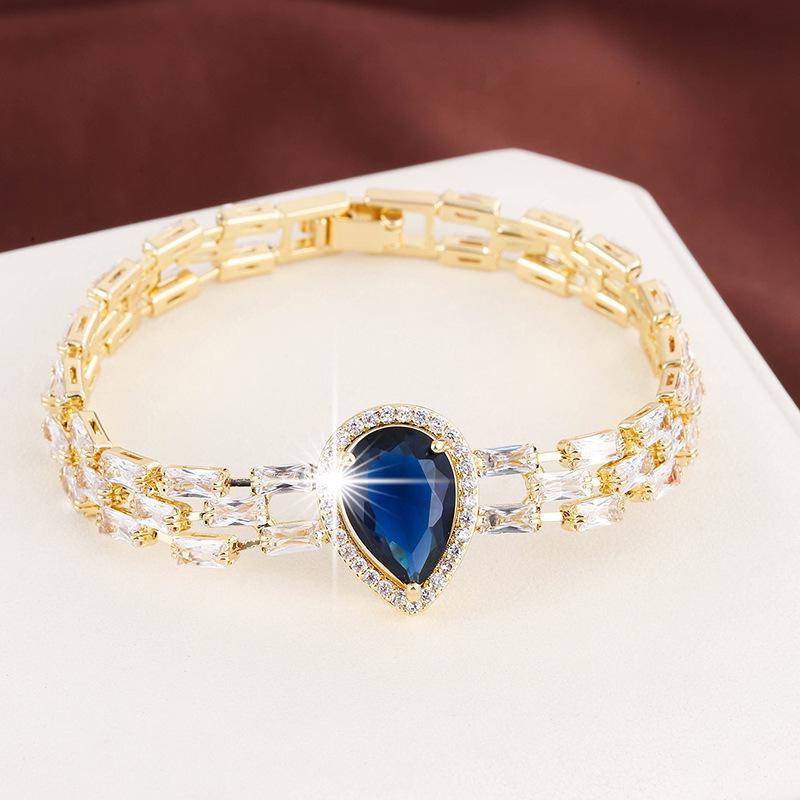 Exquisite French Zircon Water Drop Bracelet for Women - Versatile Pure Copper Jewelry with Fine Workmanship.