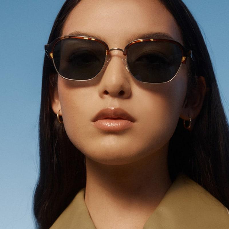 

Sunnies Studios LUCA White Gold ONE