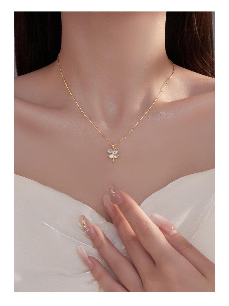 Banyan Tree S925 Silver Four-Leaf Clover Necklace - Elegant Female Design, New Fashion Clavicle Chain