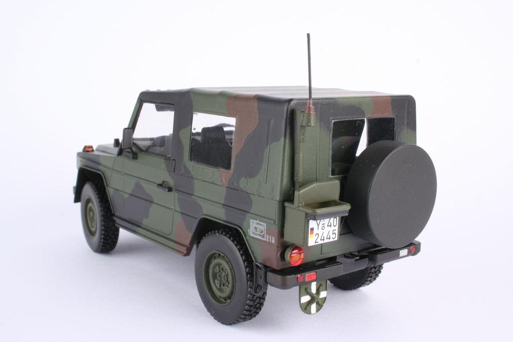 German Revell LKW Light Vehicle 03069 Plastic Model 1/35 "Wolf"