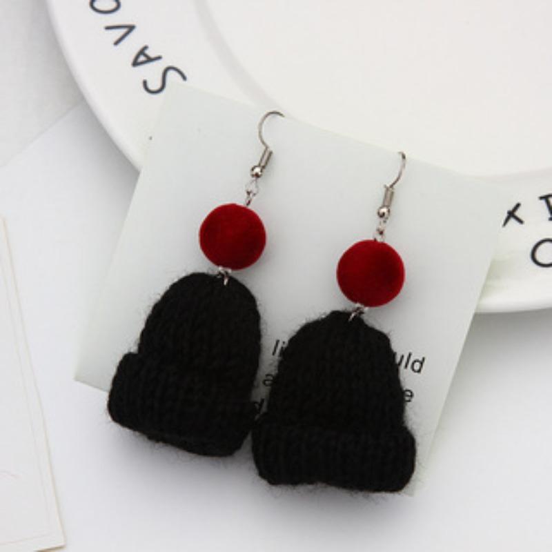 Autumn and Winter Cute Wool Christmas Hat Earrings Jewelry, Temperament Long Contrasting Color Pom-pom Earrings Women