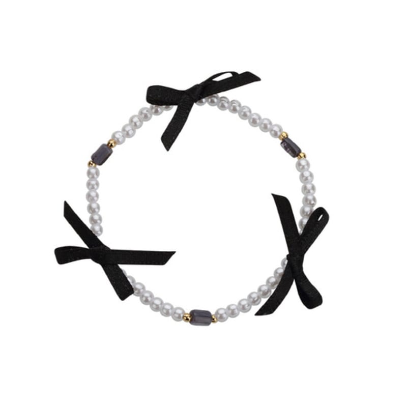 Charmy triple black ribbon pearl-bracelet