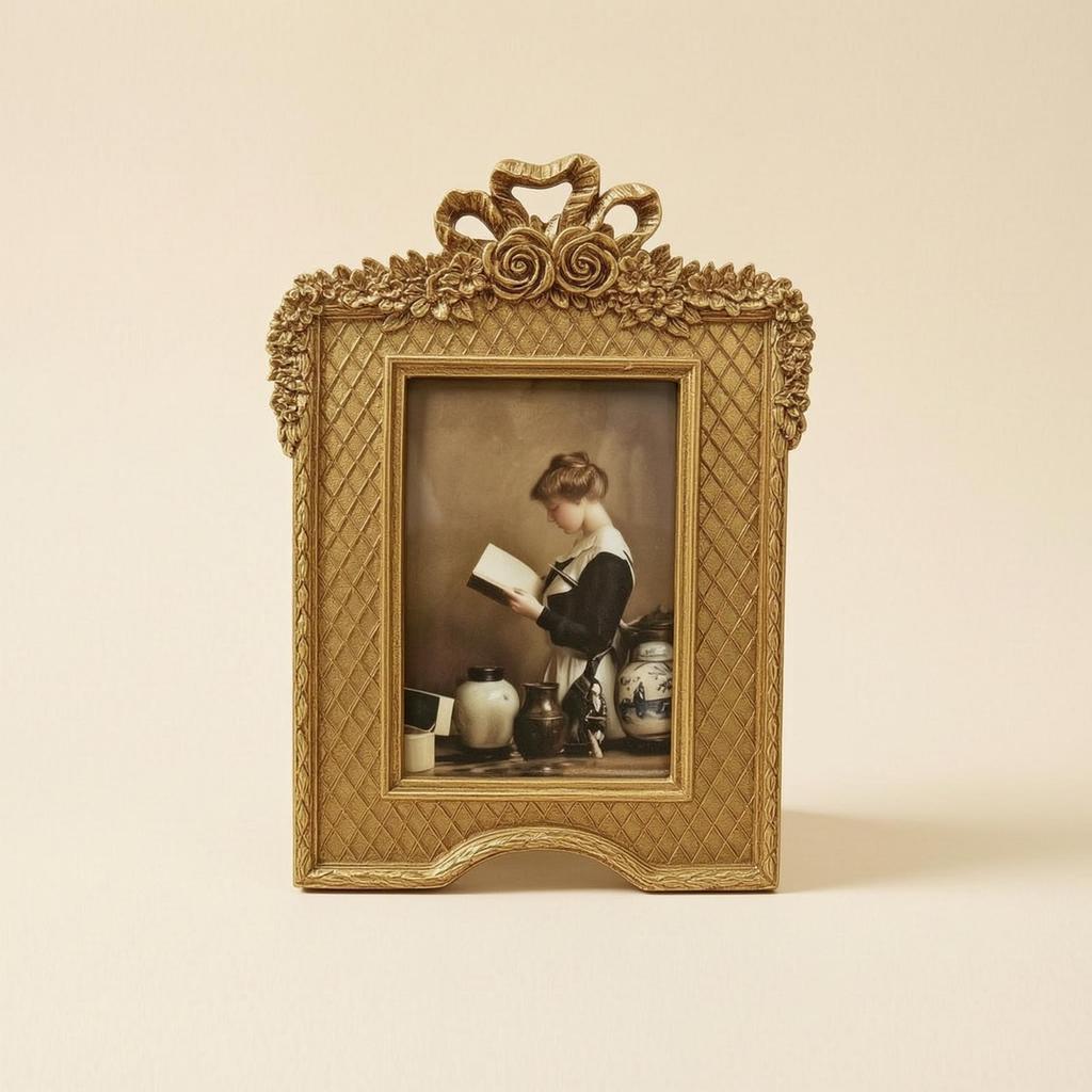 Tabletop Picture Frame Vintage Resin Ornate Design for Desk, Shelf