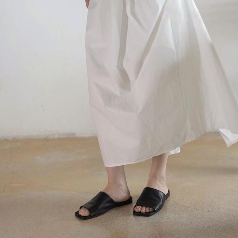 Sheepskin~ Korean version of square head with flat-bottomed slippers, women's summer wear simple leather soft-soled open-toed cool slippers
