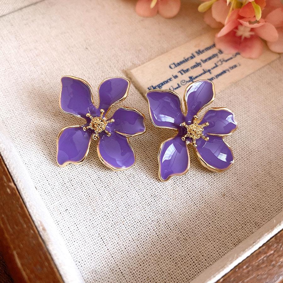 Elegant Rose Red Enamel Drip Flower Earrings for Women - Retro, Bold, and Stylish Stud Ear Ornaments