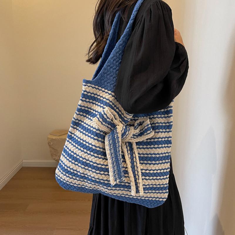 Nova Bolsa de Crochê Listrada com Laço Grande Capacidade Casual Bolsa de Ombro Tecida Multicolorida Bolsa de Tricô Feita à Mão